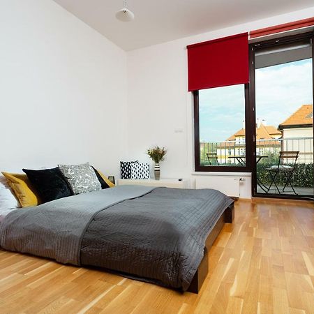 Prague Days - Family 2Bdr Apt - Garage Parking - Balcony 外观 照片